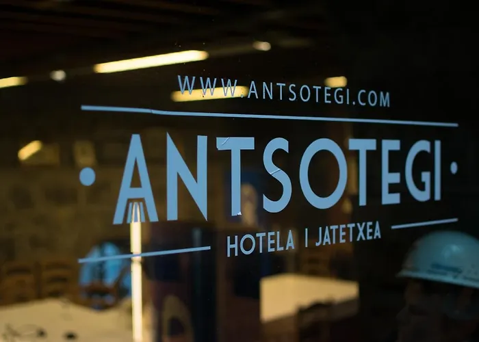 Hotel Antsotegi